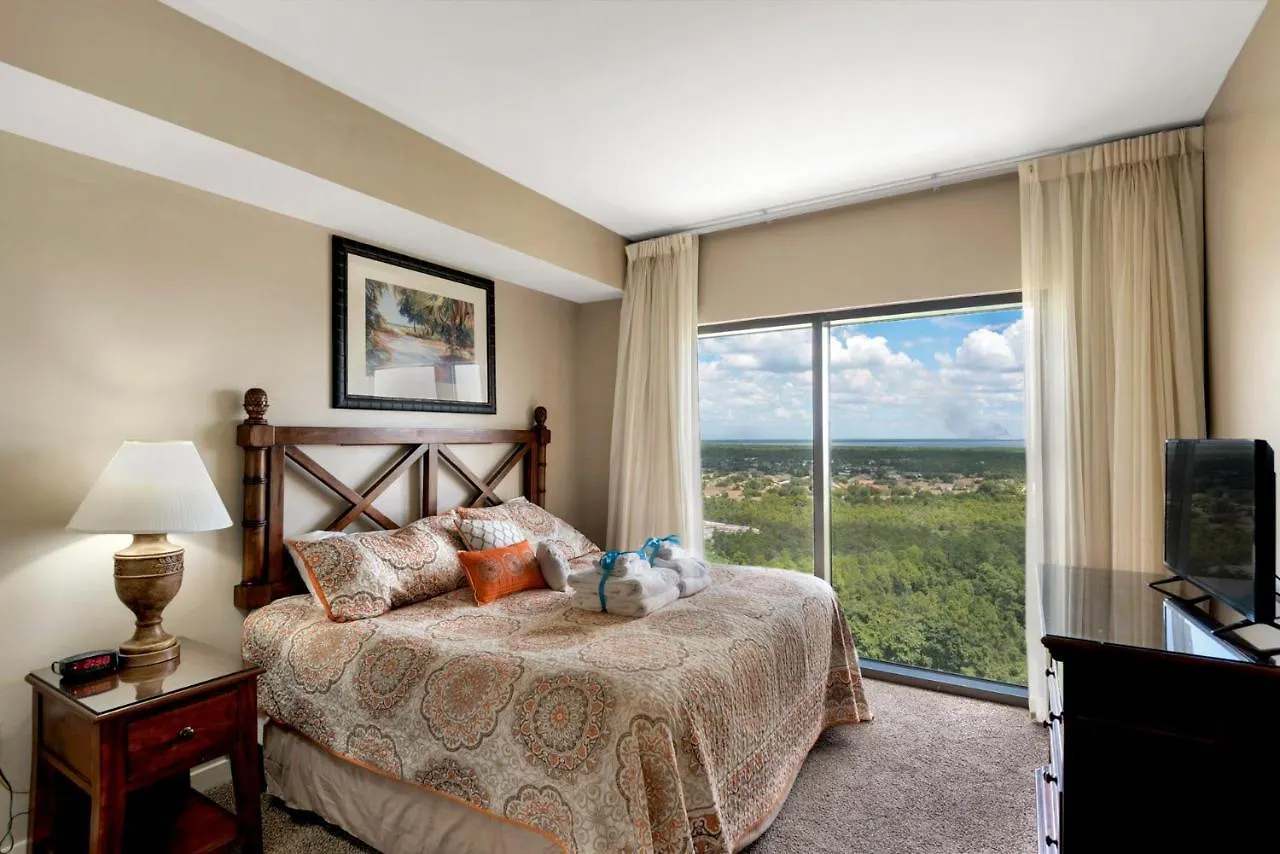 Across From The Beach! Near Pier Park & Dining! Sleeps 6! 2 Bedroom / 2 Ba! Panama City Beach