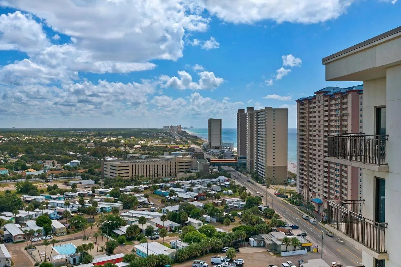 Holiday home Across From The Beach! Near Pier Park & Dining! Sleeps 6! 2 Bedroom / 2 Ba! Panama City Beach